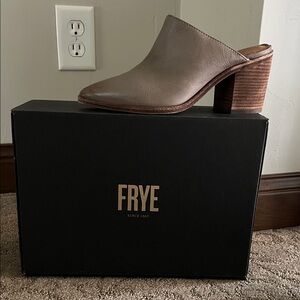 Frye Women's Brown Leather Mules